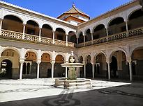 Guide Tour to the Pilatos Palaca